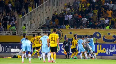  سخت گل زد، مفت گل خورد؛ سپاهان در مسیر تراکتور و استقلال! 