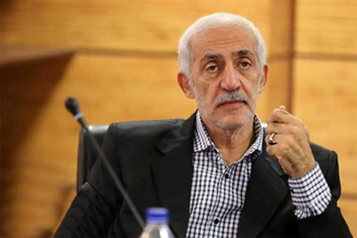 بازیکنانی مانند وریا غفوری و علی کریمی را فراری دادند چون "بله قربان گو" می خواستند؛ با پول بازیکنان را می خرند تا کسی اظهار نظر نکند