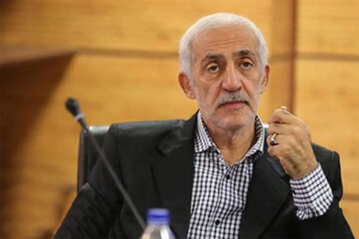بازیکنانی مانند وریا غفوری و علی کریمی را فراری دادند چون "بله قربان گو" می خواستند؛ با پول بازیکنان را می خرند تا کسی اظهار نظر نکند