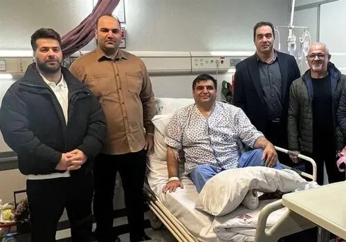 خارج کردن توده ۶ کیلویی از شکم یک زن آملی+ فیلم