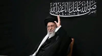 دیوارنگاره خیابان‌جمهوری با موضوع بدرقه آقای شهید ایران