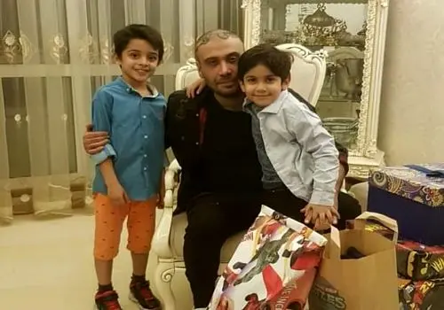 سورپرایز کودکانه برای محسن چاوشی؛ تولدی از جنس عشق و موسیقی+ فیلم