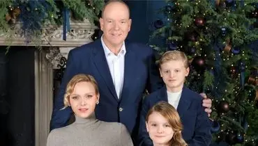 خانواده سلطنتی با فرش ایرانی لاجوردی به پیشواز کریسمس رفتند