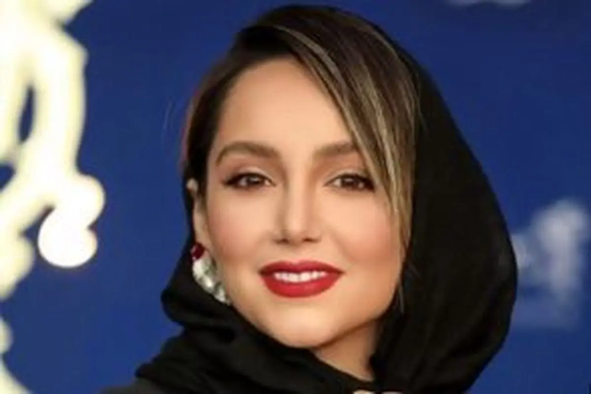 سلفی جذاب نازنین بیاتی در تاسیان جلبتوجه کرد