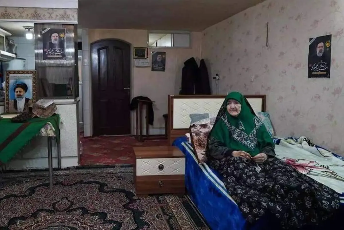 مادر رئیسی به پزشکیان: سوار هلیکوپتر نشو!
