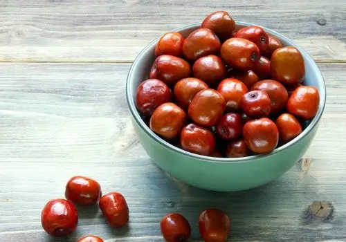 خواص معجزه آسای عناب