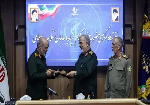  انتصاب سردار وحیدی به فرماندهی کل سپاه؛ تجلی اعتماد امام خامنه‌ای(مدظله العالی) به شخصیتی جامع‌الشرایط 