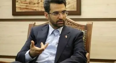 واکنش قابل تامل آذری جهرمی به فحاشی سلطنت طلب ها