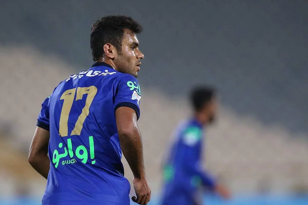 بازیکن مغضوب نکونام در راه امارات!