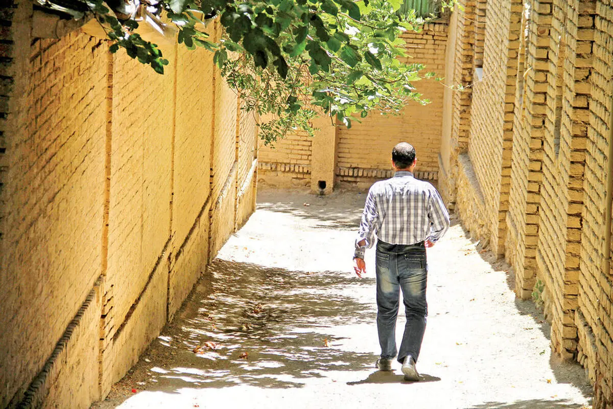 محله تهرون‌قشنگه کجاست؟