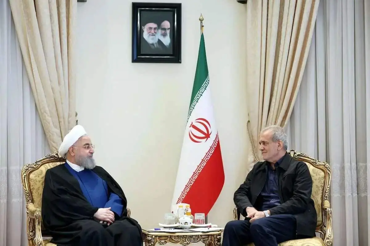 
پزشکیان و روحانی رکورد زدند؛ احمدی نژاد به در بسته خورد

