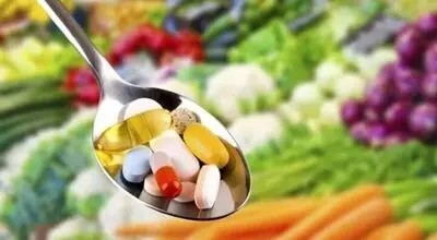 زنان به کدام ویتامین‌ها بیشتر نیاز دارند؟

