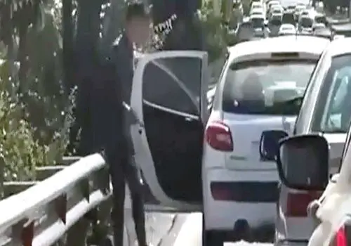 
گروسی تناقض گفتار در تهران و وین را کنار بگذارد
