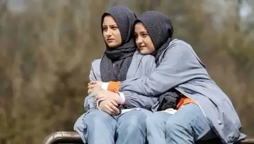 تغییر چهره غافلگیرکننده سارا و نیکا؛ جشن یلدایی دوقلوهای «پایتخت» با استایلی متفاوت!