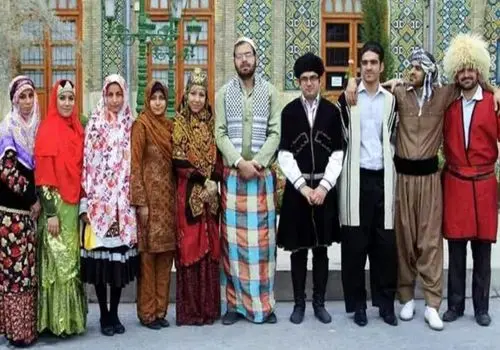 آیا تمسخر لهجه اقوام مختلف حرام است؟