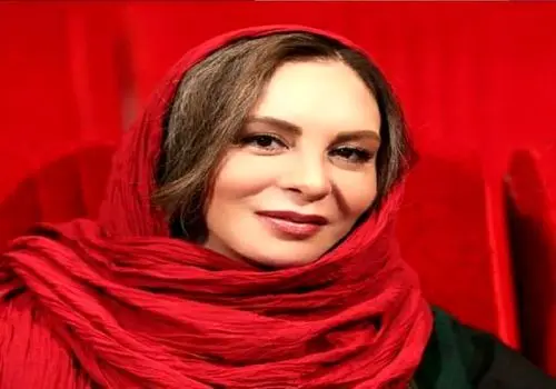 افسانه بایگان با استایل جدیدش نگاه‌ها را جذبِ خود کرد