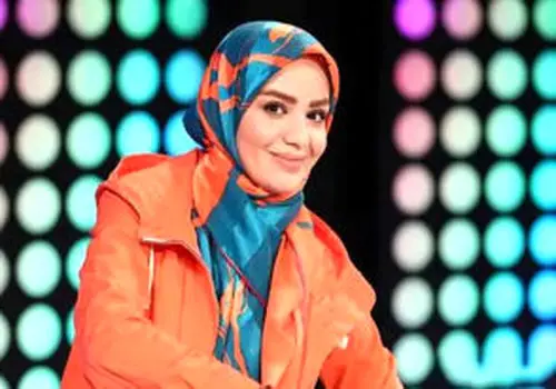 قاب خواهرانه از مجری خوش‌پوش صداوسیما