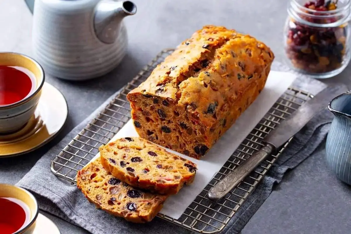 طرز تهیه  کیک رژیمی شیره انگور 
