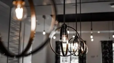 ایده های جذاب برای دکوراسیون داخلی خاص با نورپردازی تیره +  عکس
