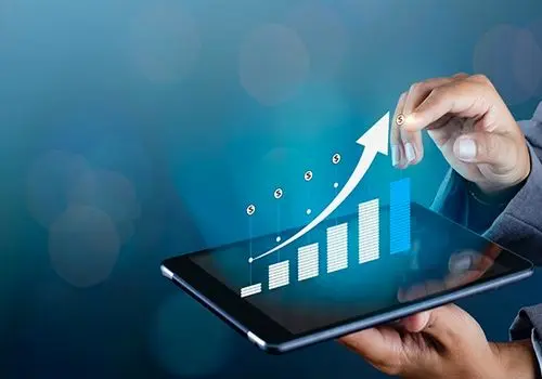 این مرد فروشنده با این ترفند فروشش را چند برابر کرد + فیلم