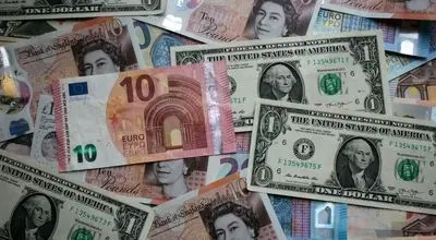قیمت دلار، یورو و پوند امروز چهارشنبه ۳۰ اردیبهشت 1405