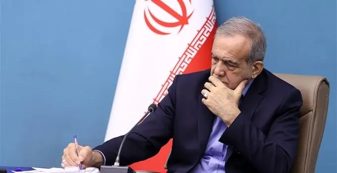 پزشکیان: پرستاران در جنگ ۱۲ روزه برگ زرینی بر دفتر سلامت کشور افزودند