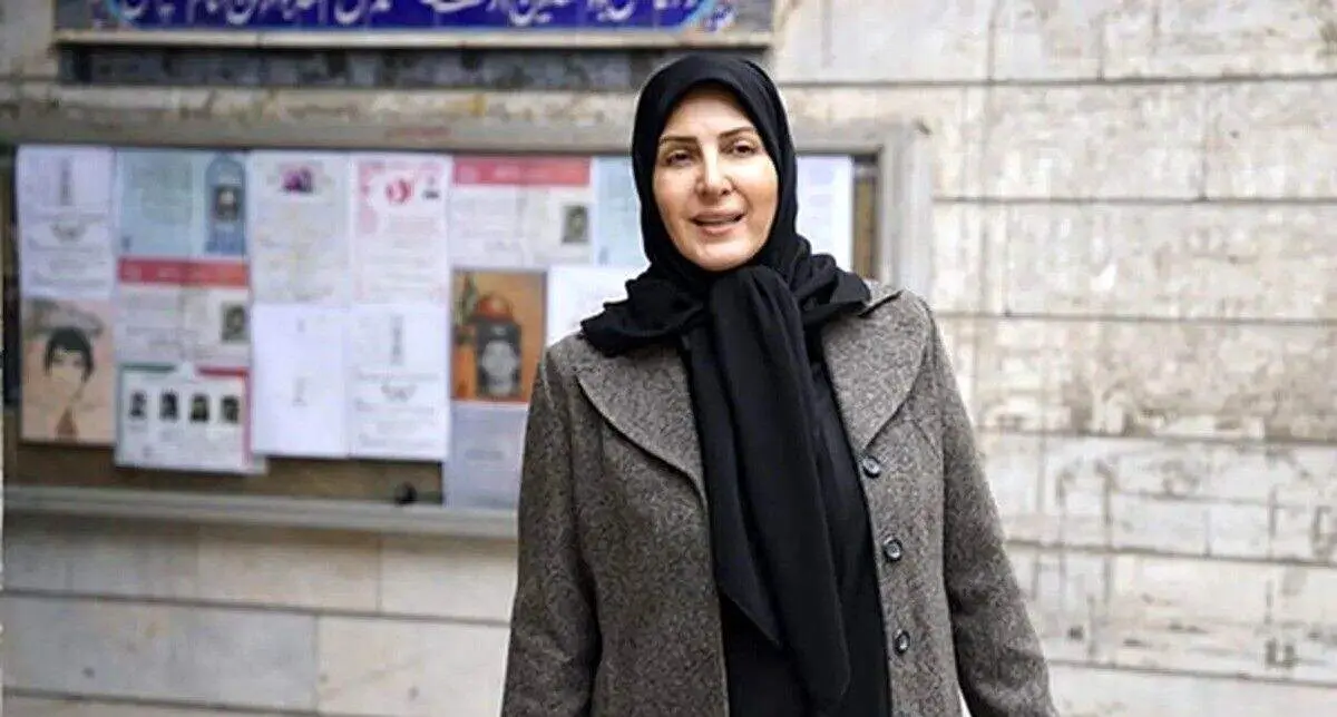عشق مادری‌بزرگی در قاب تصویر: فاطمه گودرزی در کنار نوه‌ها و عروسش!
