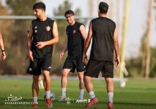 پرسپولیس ۰-فجر 1 + حواشی و گل ها