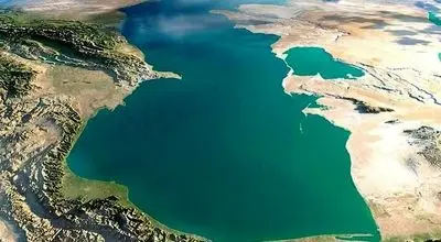 قرمز شدن عجیب دریای عمان + فیلم
